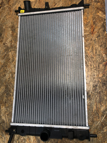 Original GM Opel Astra F Ascona C Kühler Neu