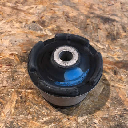 Original GM Opel Vectra B Lagerung Achskörper Neu