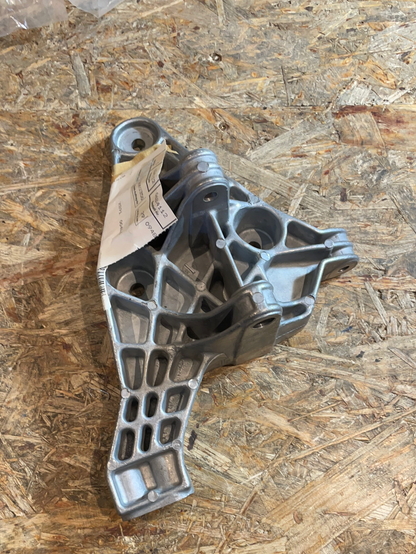 Original GM Opel Astra F Motorhalterung vorne rechts Neu