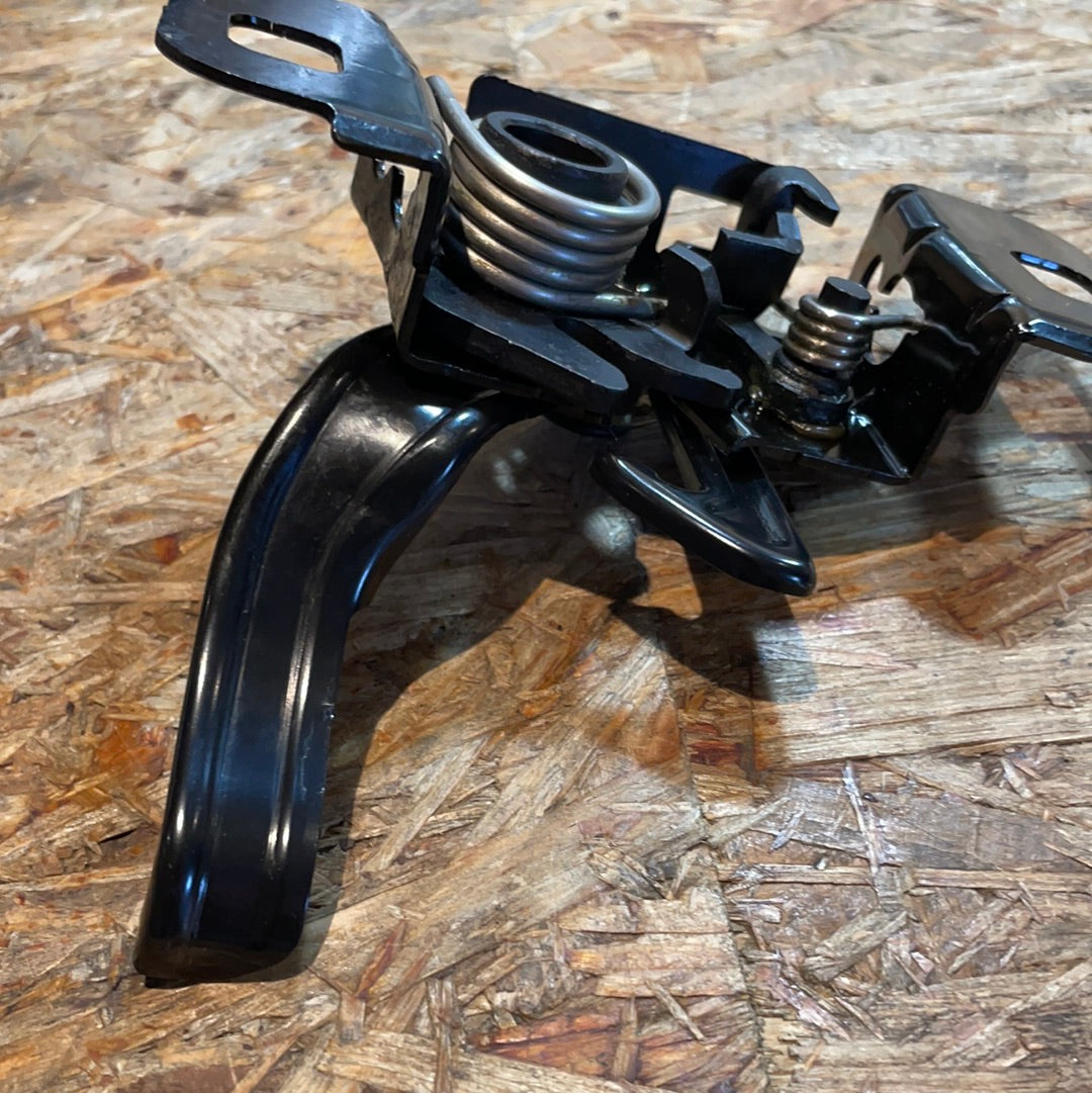 Original GM Opel Astra J Motorhaubenschloss Neu