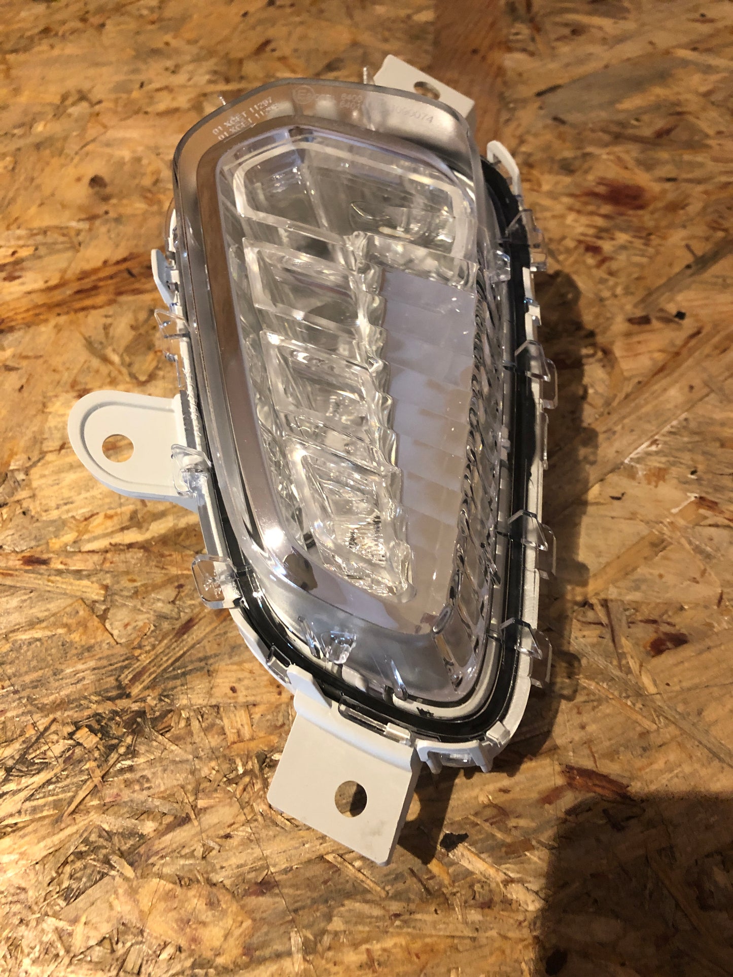 Original Volvo V40 Tagfahrleuchte Neu