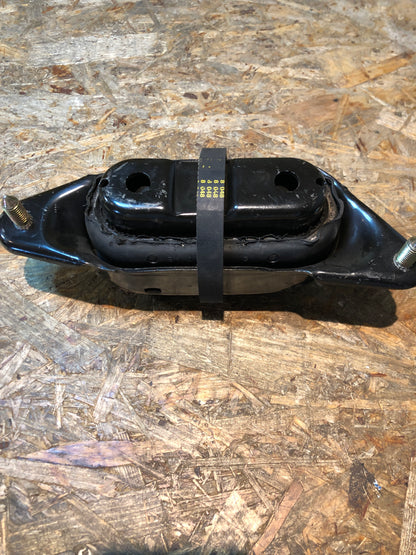 Original GM Opel Sintra Motor Halterung Vorne Neu