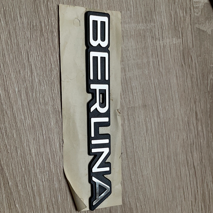 Original GM Opel Corsa A Ascona C Berlina Emblem Logo Schriftzug Neu