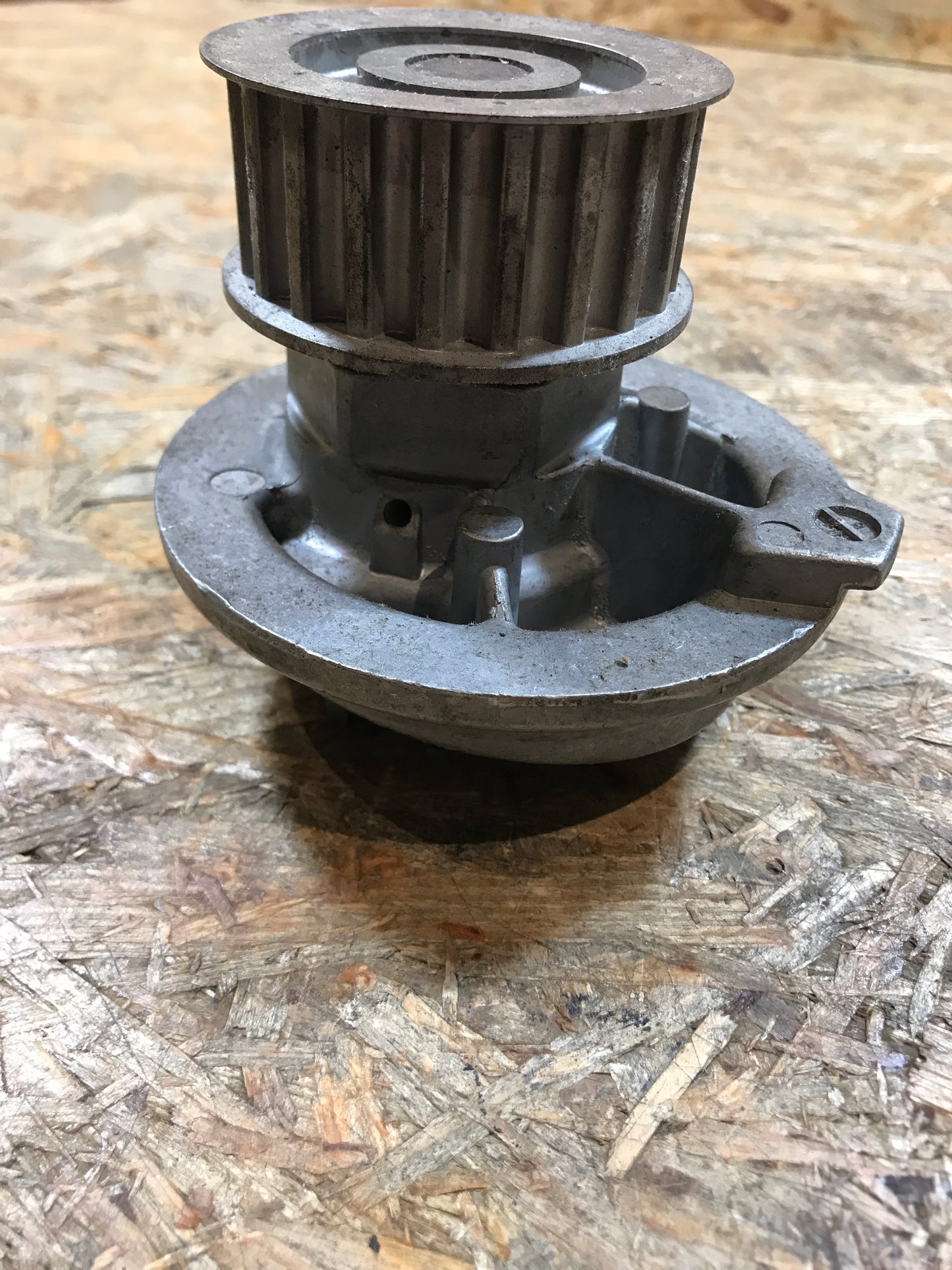 Original Opel Ascona C Kadett D, E 1.6 D Wasserpumpe NEU