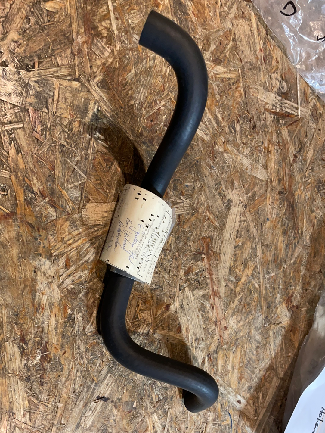 Original GM Opel Omega 2,3D Saugrohr Krümmer Neu