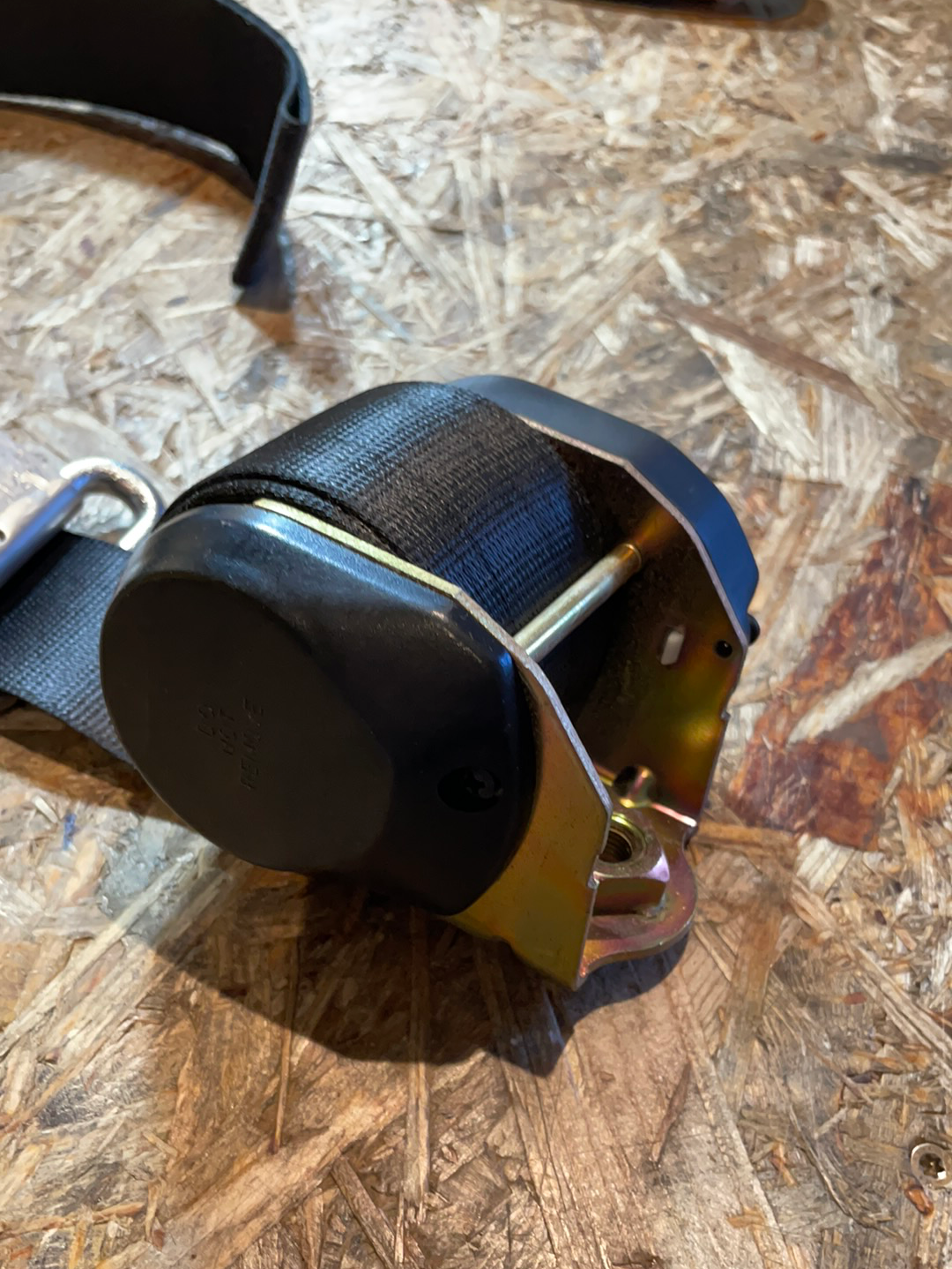 Original GM Opel Corsa A Sicherheitsgurt vorne links Neu