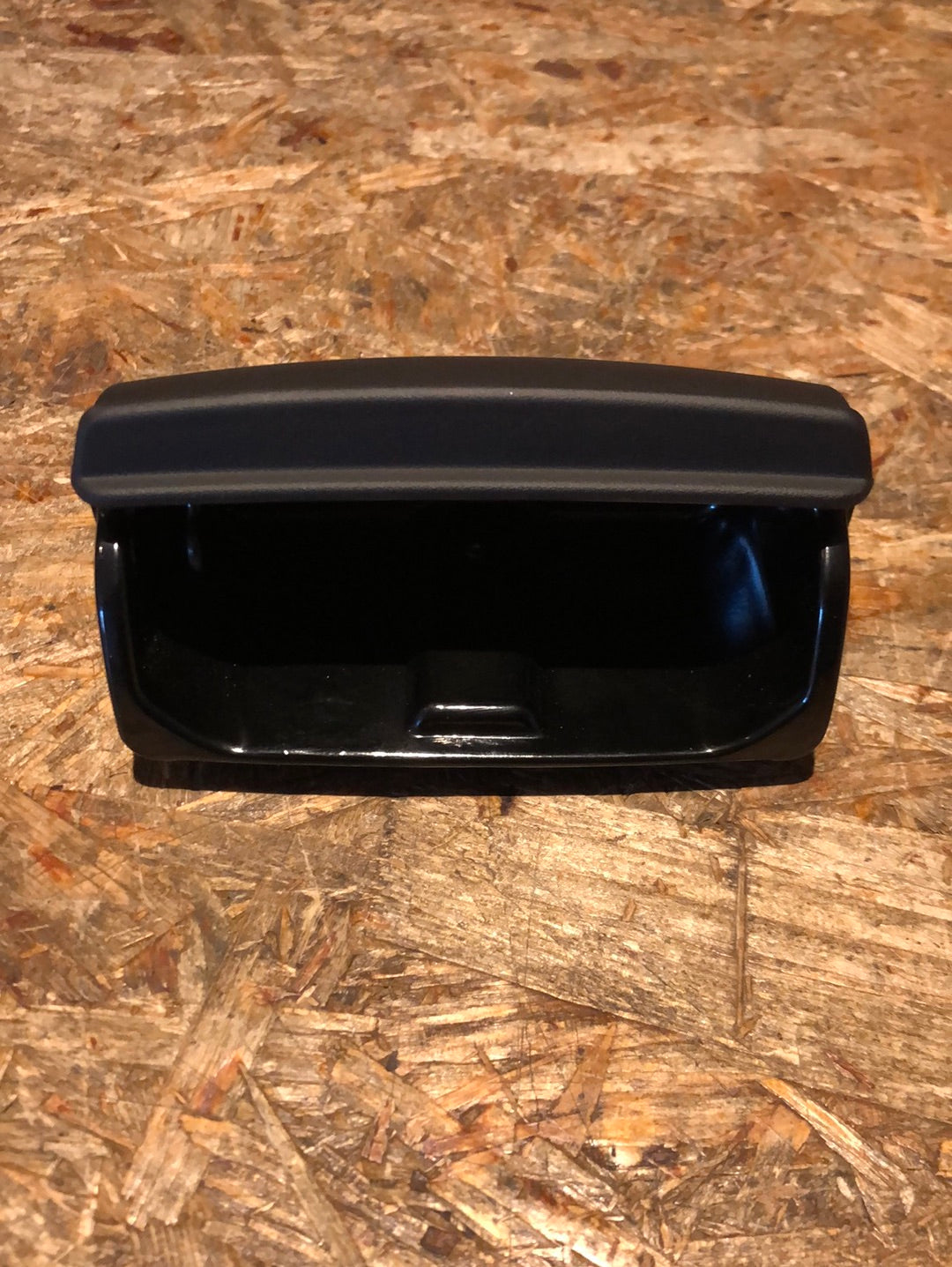 Original GM Opel Vectra B Aschenbecher hinten schwarz Neu