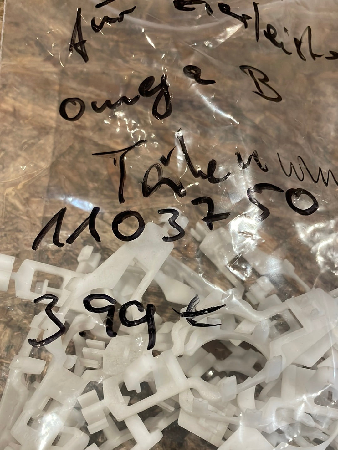 Original GM Opel Omega B Klemmen für Zierleiste Neu