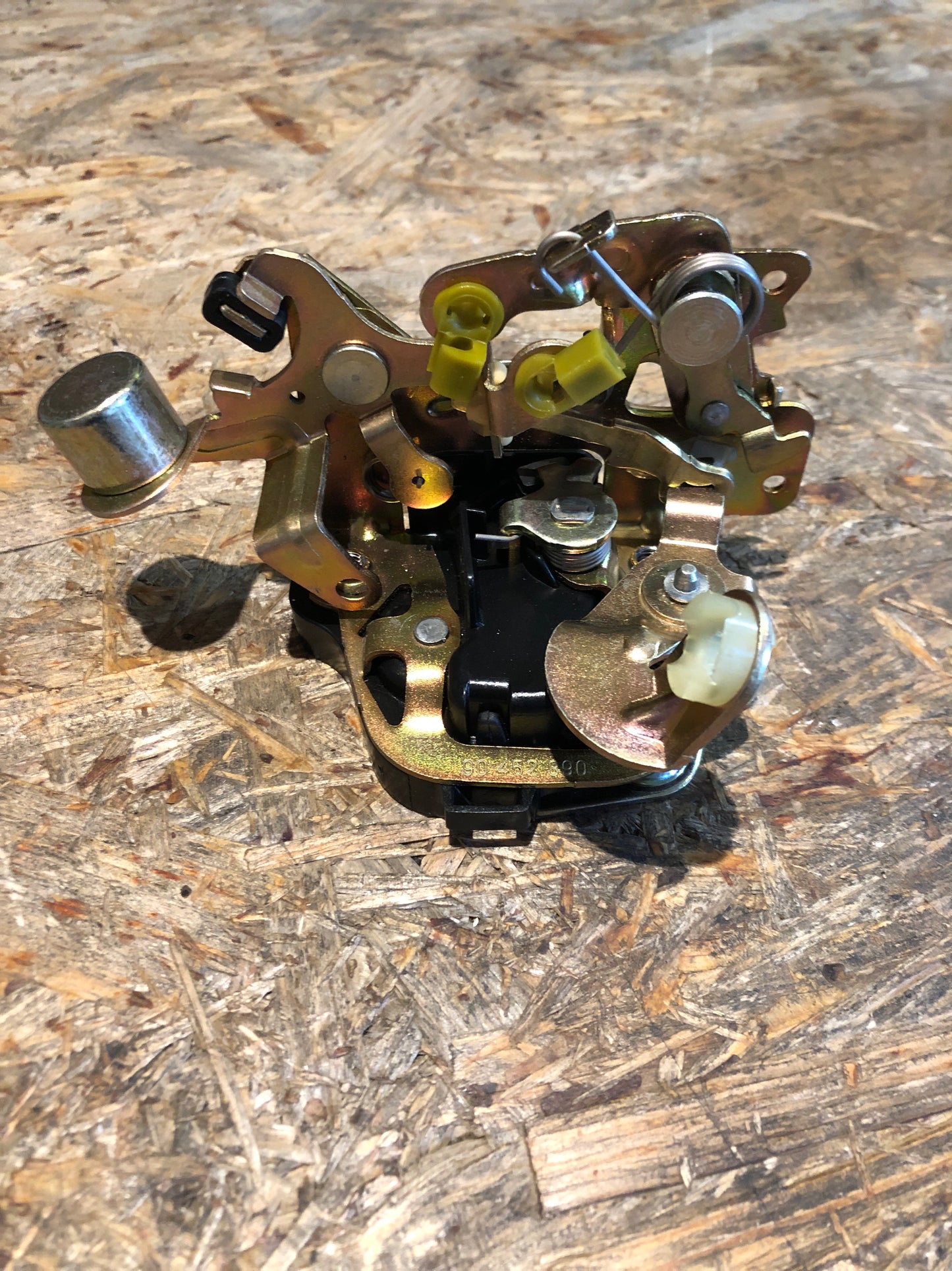 Original GM Opel Astra F Türschloss Hinten Rechts Neu