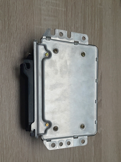 Original GM Opel Kadett E Vectra A Ascona C 1,8 84PS E18NV Motorsteuergerät Neu