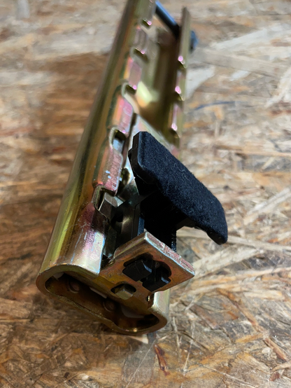 Original GM Opel Omega A Höheneinstellung Sitzgürtel vorne Neu