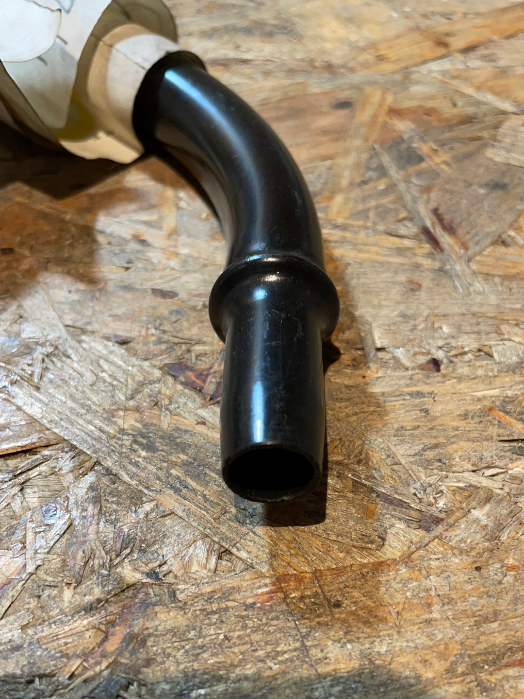 Original GM Opel Astra F Führungsrohr Öl-Einfüllstutzen Neu