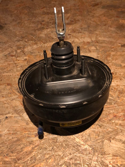 Original Nissan Primera P10 Bremskraftverstärker Neu