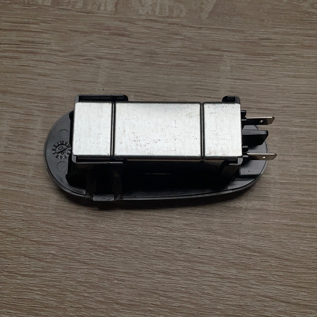 Original GM Opel Vectra B Omega B Einstiegslampe Tür Neu