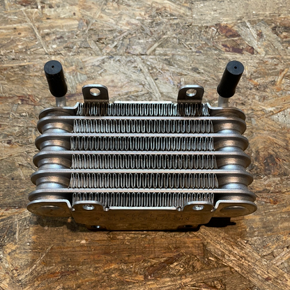 Omega B 2,5 TD Diesel Kraftstoffkühler original GM Opel Neu