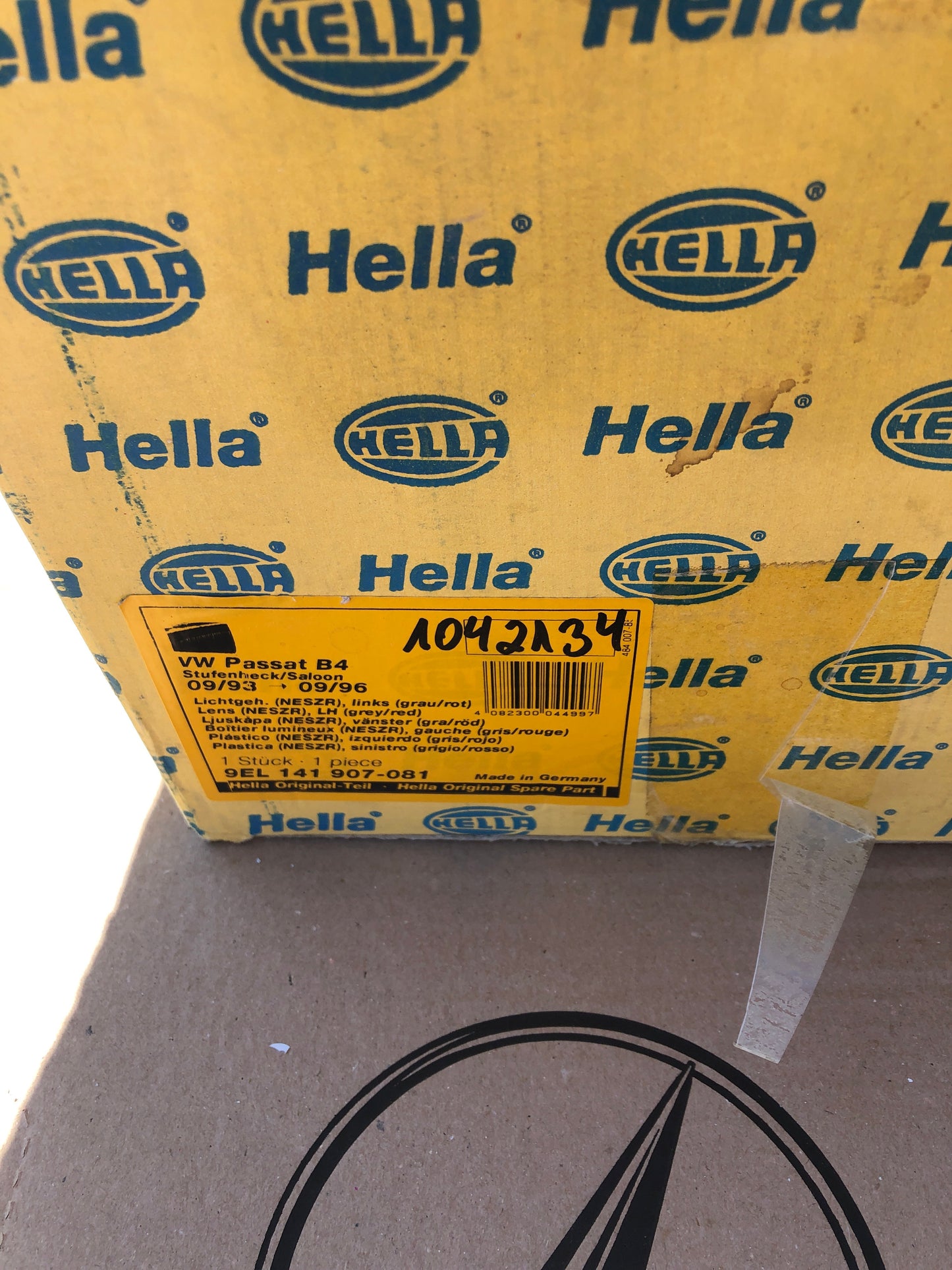 Original Hella VW Passat B4 Stufenheck Lichtgehäuse links Neu
