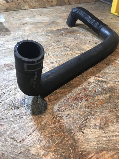 Original Opel Vivaro A 2.5DTI Wasserschlauch Anlass Kühler NEU