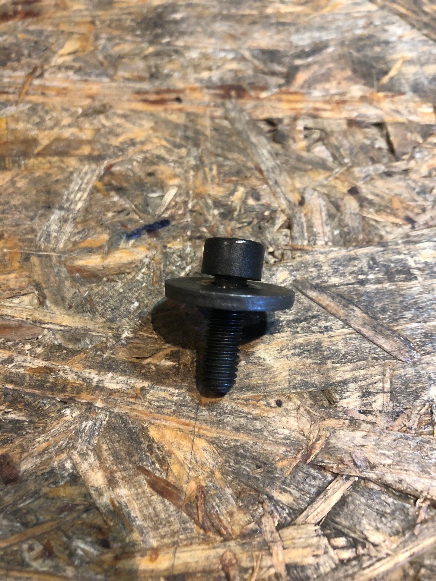 Original Opel 6 Kant Schraube an Zylinderkopf Neu
