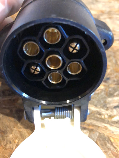 Original Hella Steckdose 7 Pol Neu