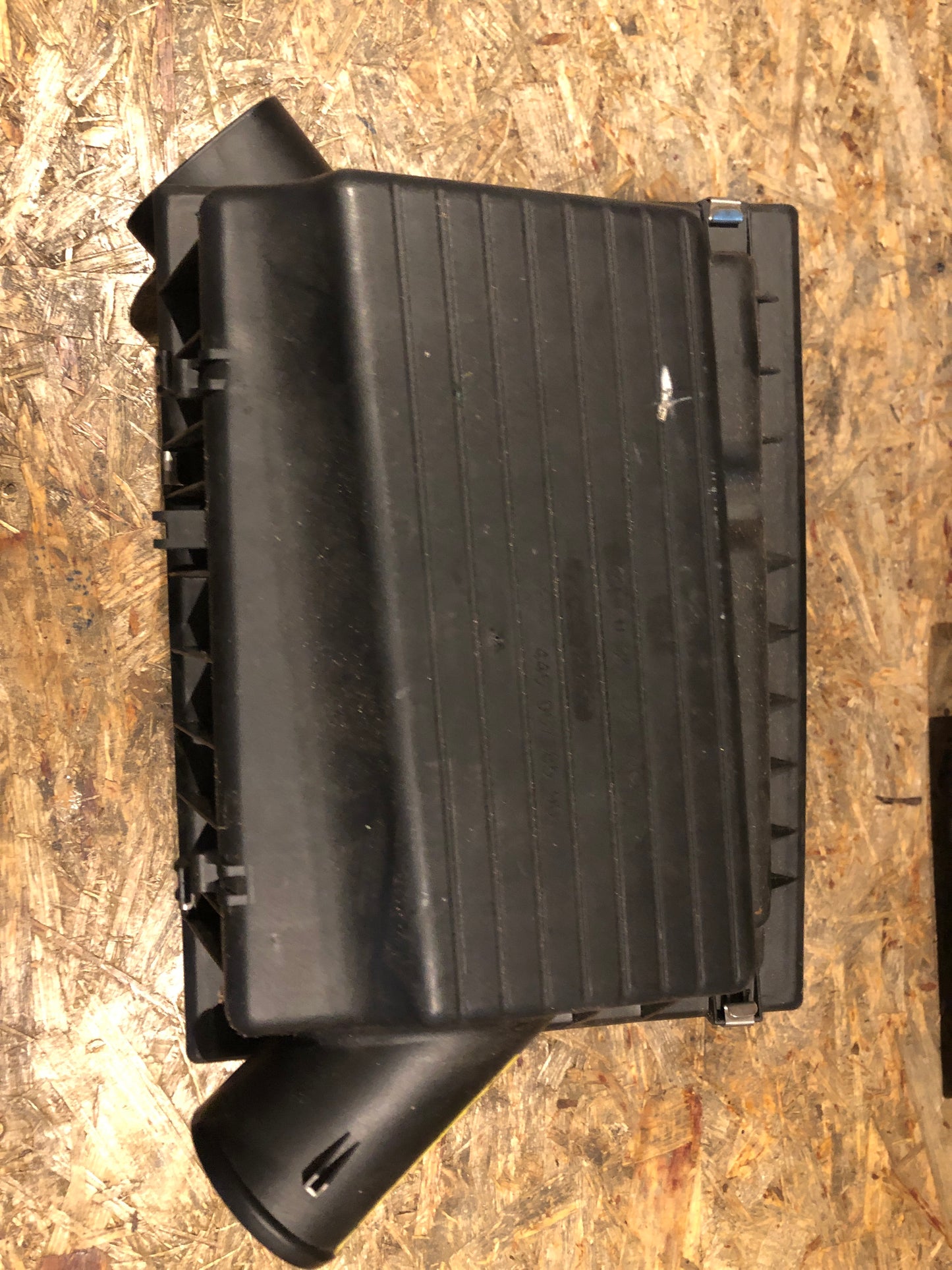 Original GM Opel Astra F 2.0 Luftfiltergehäuse Neu