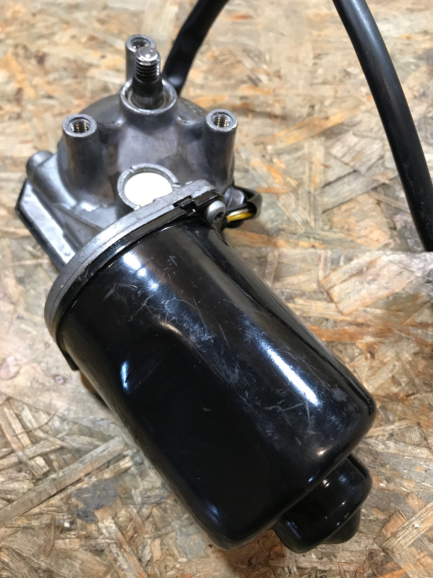 Original Opel Omega B Wischermotor vorne NEU