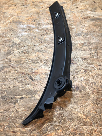 Original VW Passat 35i Zierleiste Scheibenwischer Neu