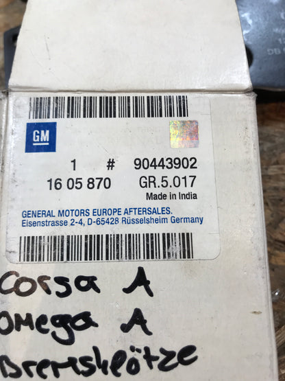 Original Opel Corsa A Omega A Bremsklötze vorne NEU
