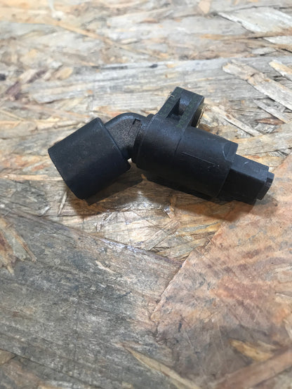 VW Bora Golf Lupo Passat Roco  /  Audi  /  Seat  / skoda ABS-Sensor vorne rechts NEU