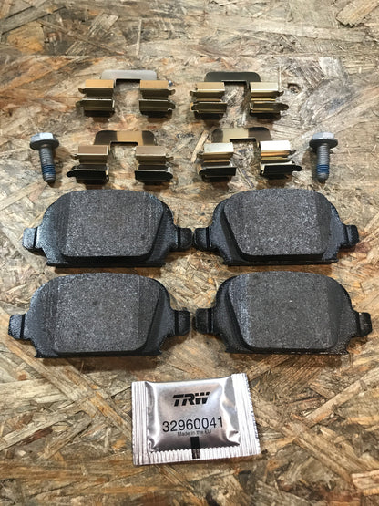 Original Opel Corsa C Tigra B 1.4 , 1.8 Tigra Roadster bis bj. 06 Bremsbeläge Satz hinten NEU