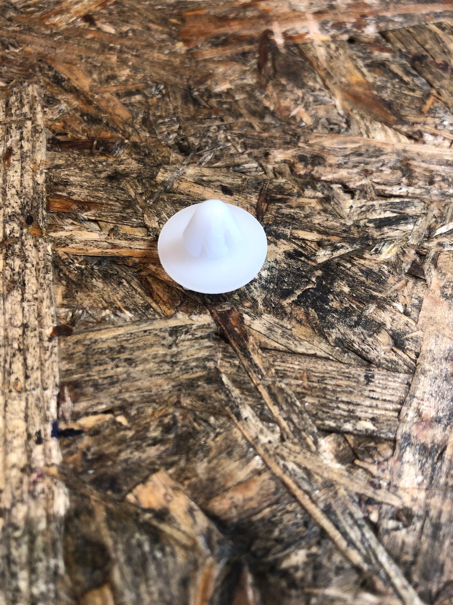 Original Befestigungsclips Haltestopfen Klammer Neu