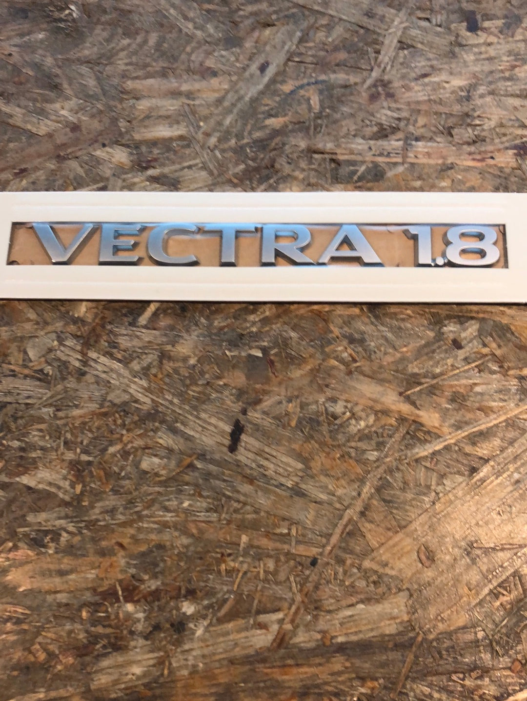 Original GM Opel Vectra C 1.8 Emblem hinten Neu