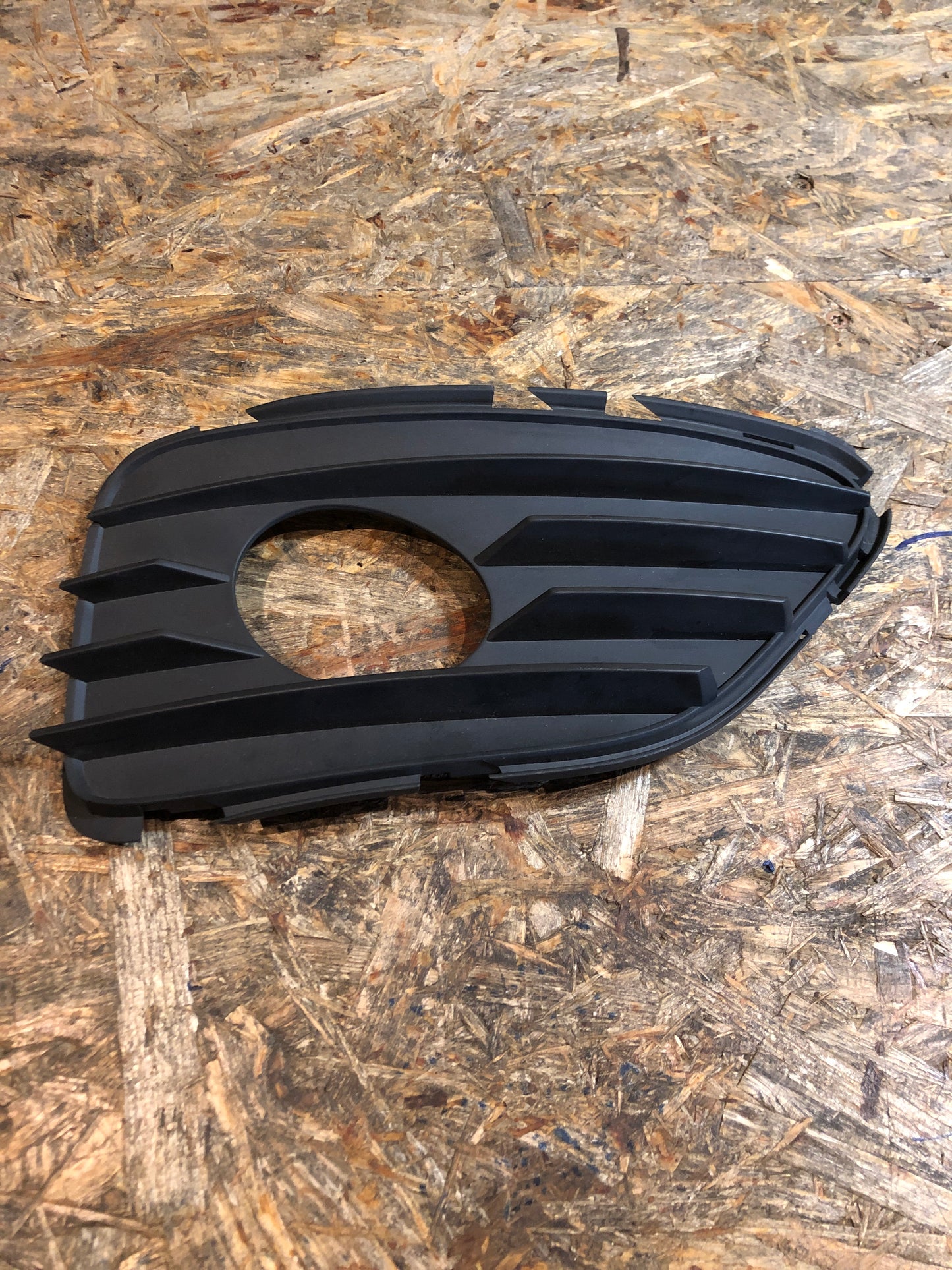 Original GM Opel Vectra B Einsatz Stoßfänger Nebelscheinwerfer Links Neu
