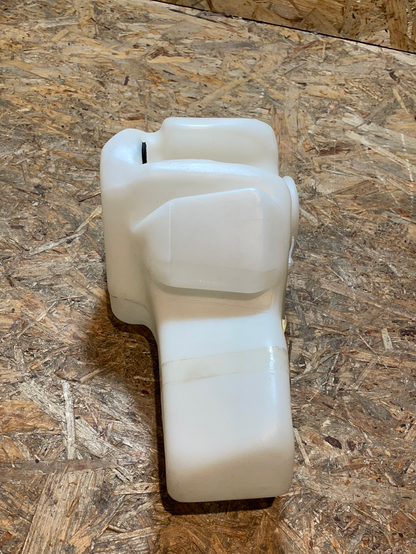 Original GM Opel Kadett E GSI Wischwasserbehälter Neu
