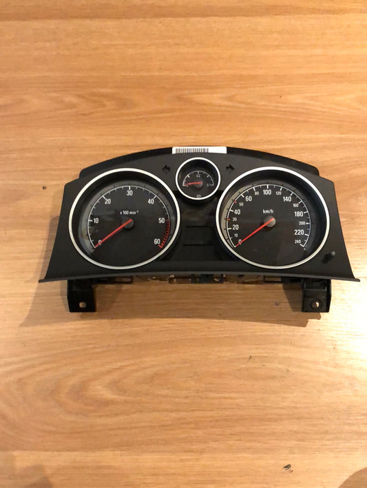 Original GM Opel Astra H Instrumente Cockpit mit Chromringen Neu