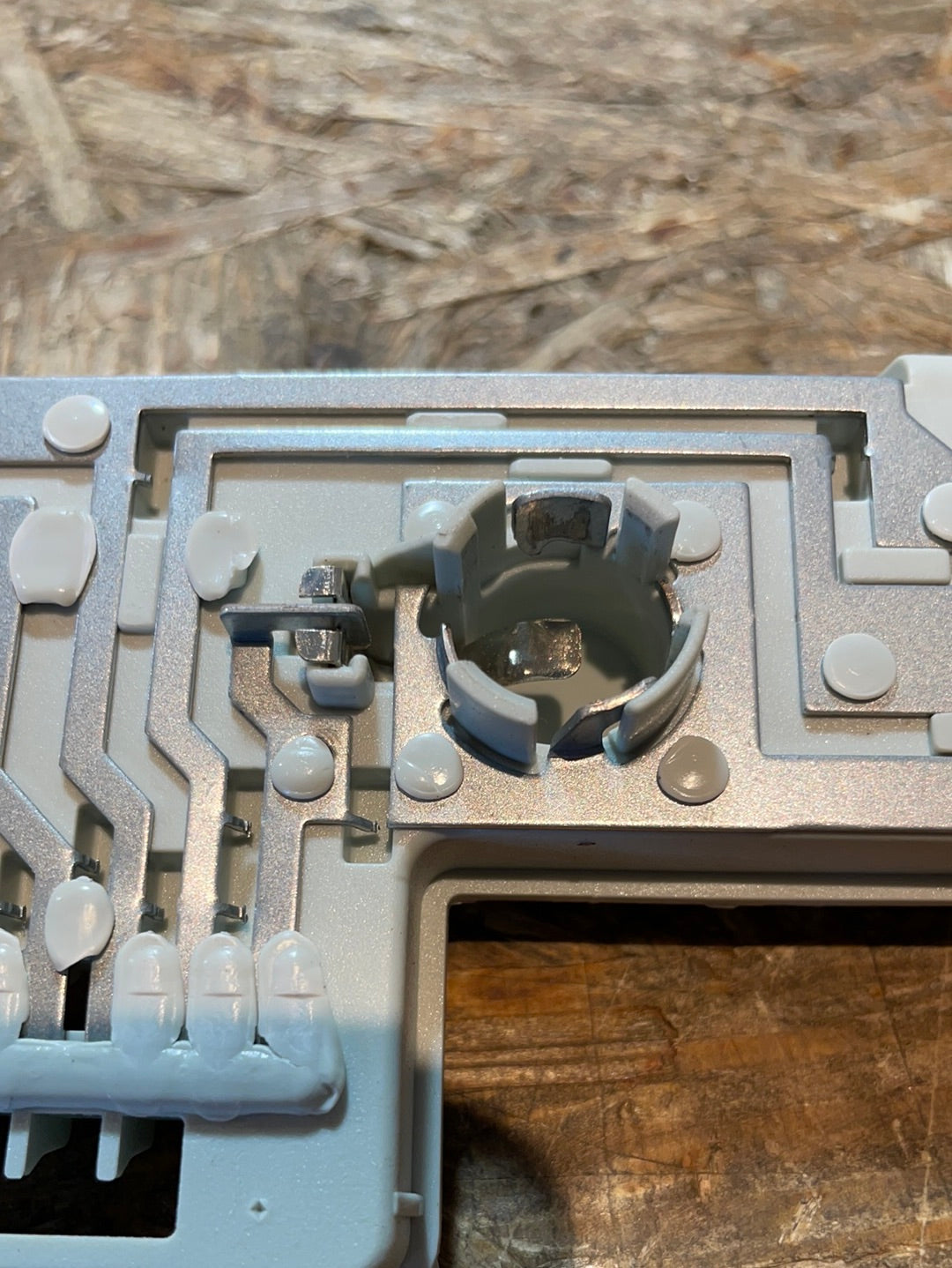 Original GM Opel Zafira B Lampenträger Heckleuchte rechts Neu