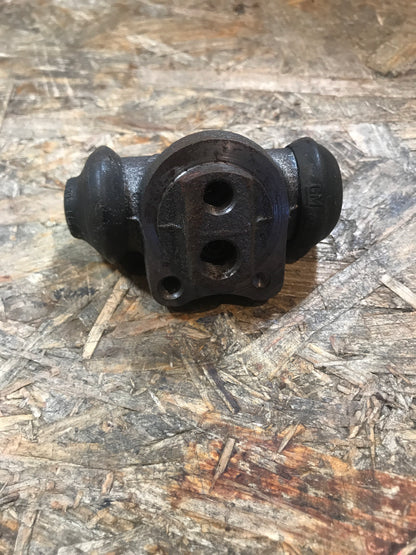 Original Opel Kadett D Radbremszylinder hinten NEU