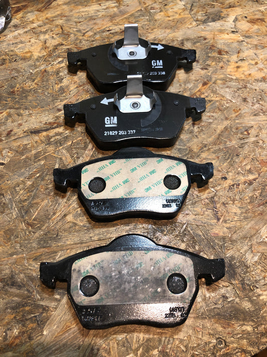 Original GM Opel Vectra B Astra G Calibra Bremsbelagsatz Neu