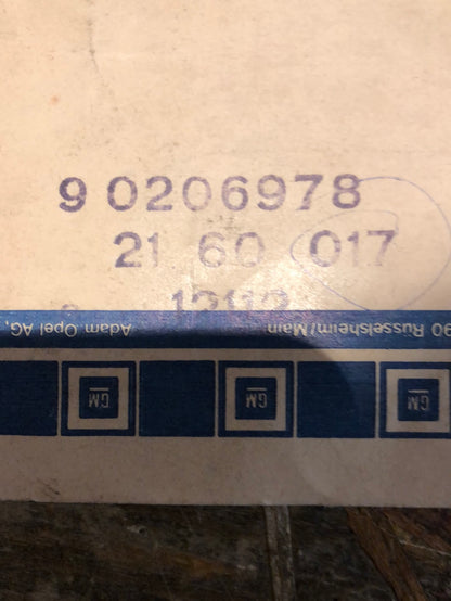 Original GM Opel Kadett E 3-Türer Farbstreifen B-Säule rechts Schwarz Neu