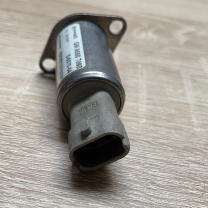 Original GM Opel Vectra C Zafira B Druckregler Kraftstoffeinspritzung für Z22YH 2,2 Neu