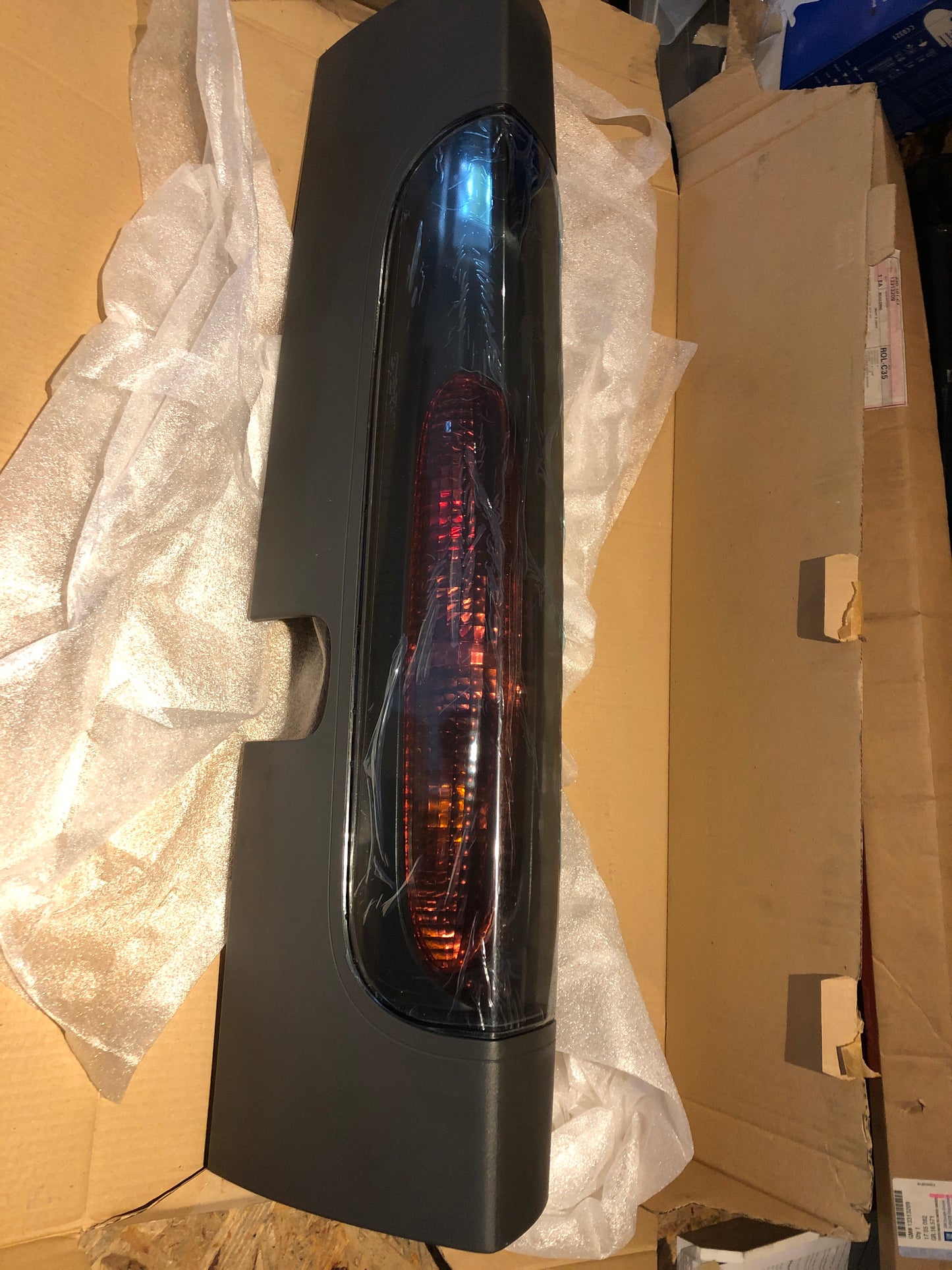 Original Opel Vivaro A Kombi Kastenwagen Heckleuchte Neu