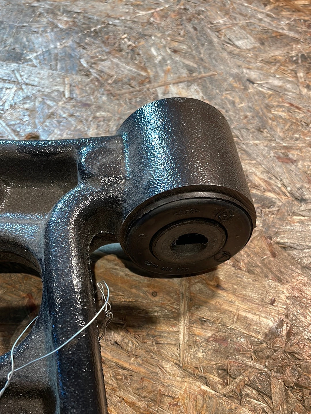 Original GM Opel Movano B Querlenker vorne unten Neu