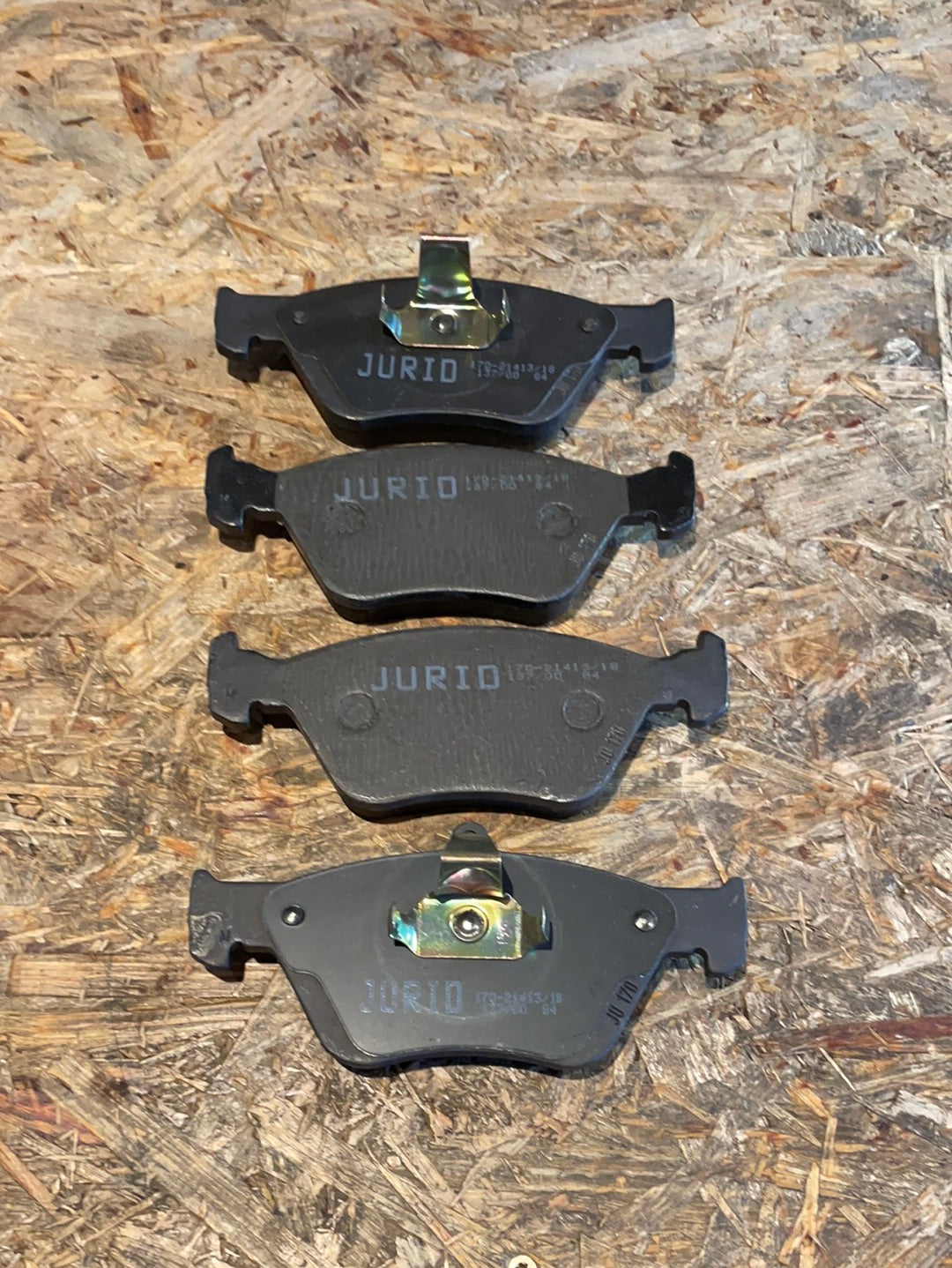 Original GM Opel Calibra A 2,0/2,5 Omega B 2,0 Vectra A 2,0/2,5 Saab 900 2 2,0/2,3/2,5 Bremsbeläge vorne Neu