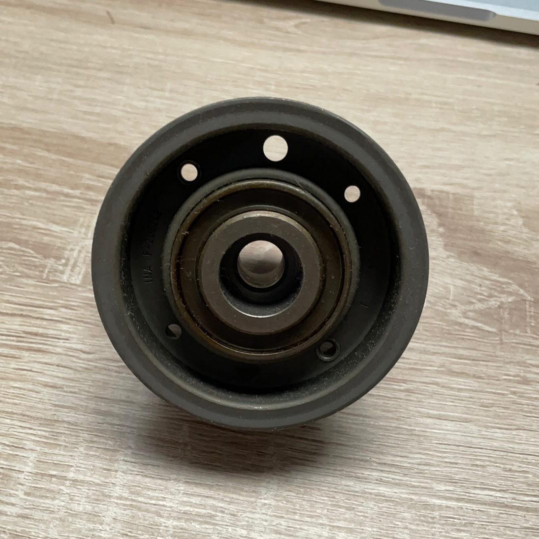 Original GM Opel Ascona Kadett E 1,6 Umlenkrolle Zahnriemen Neu