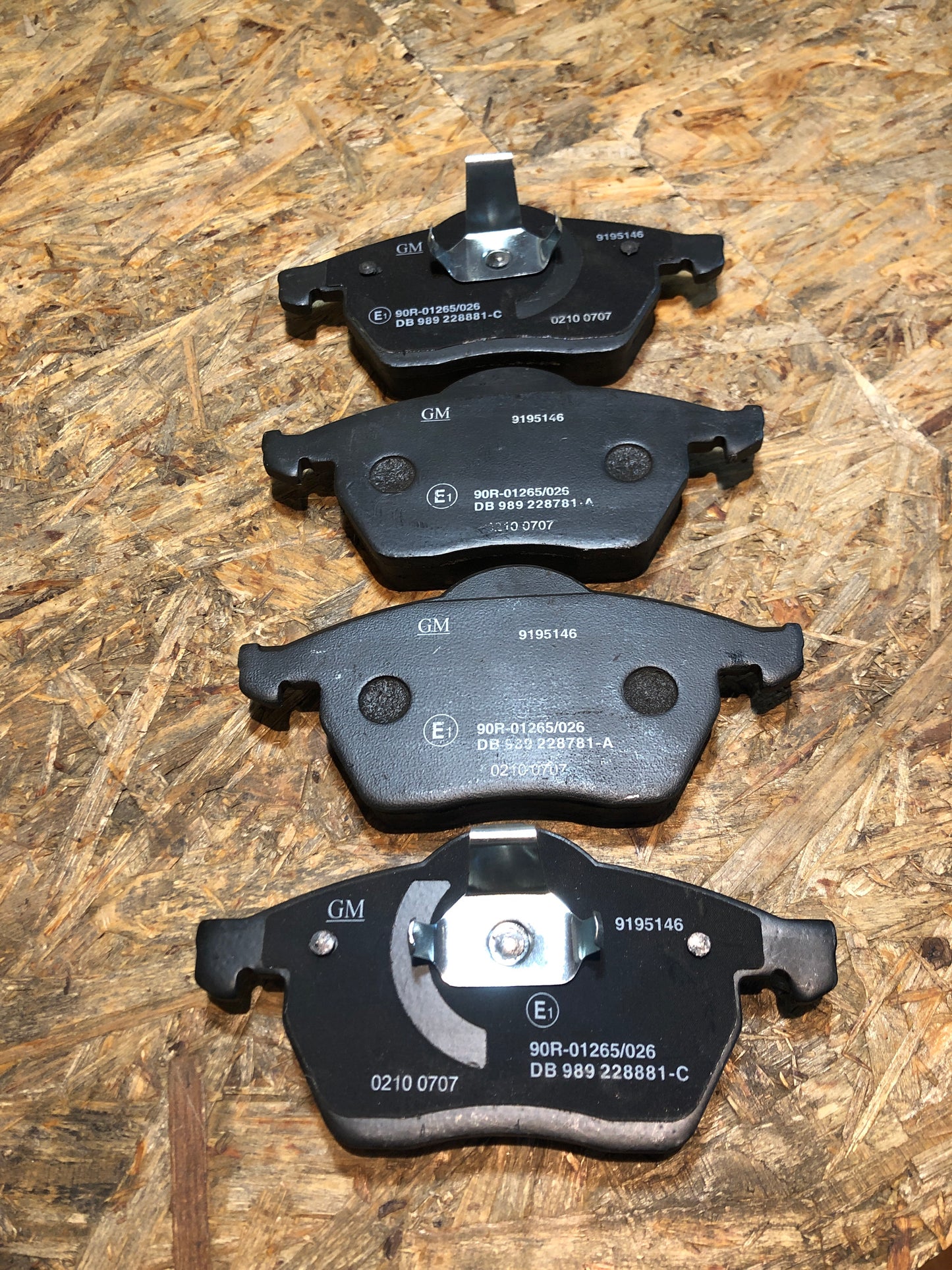 Original GM Opel Calibra Vectra B Bremsbelagsatz Neu