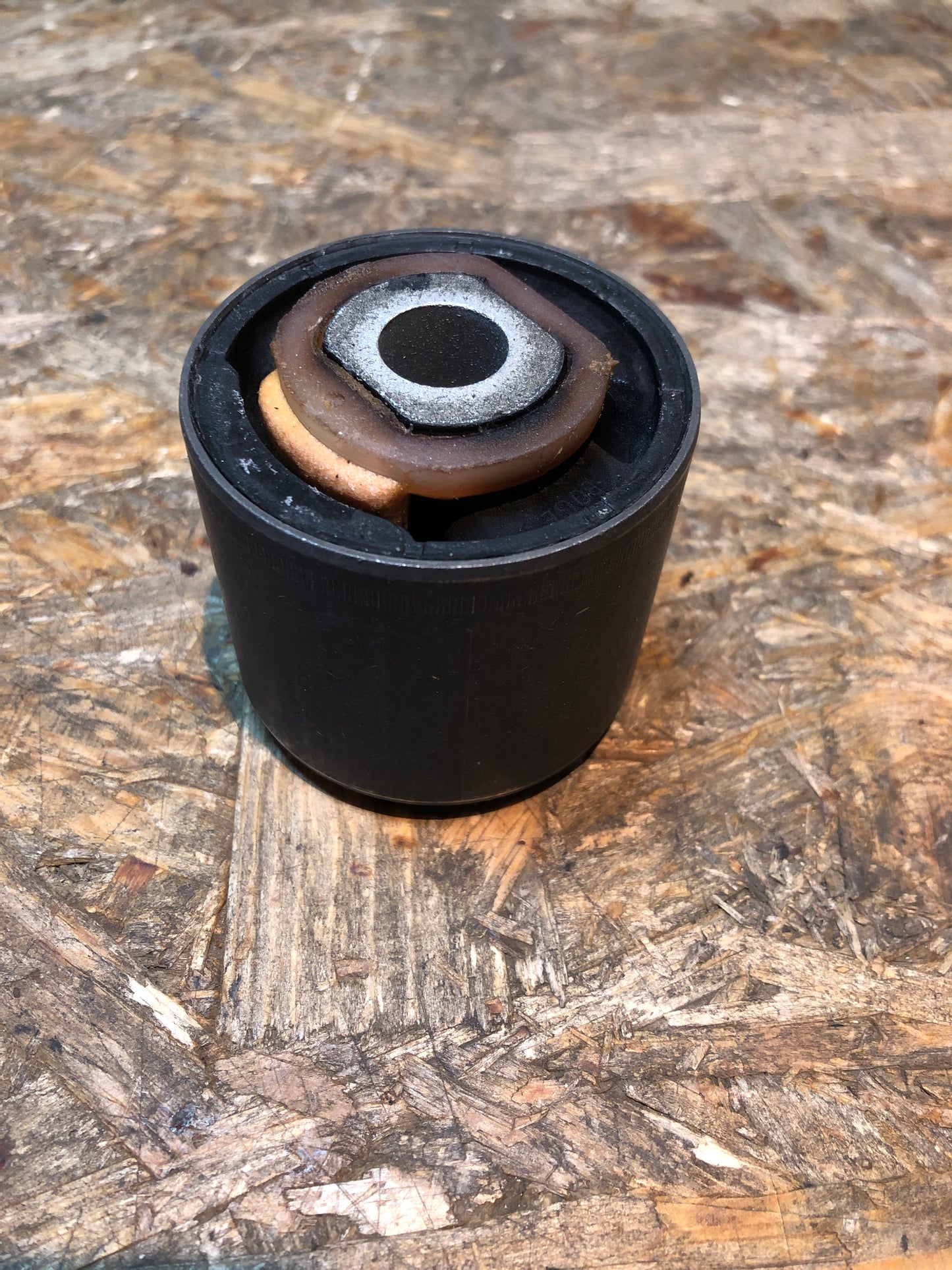 Original GM Opel Omega B Halterung Querlenker vorne Neu