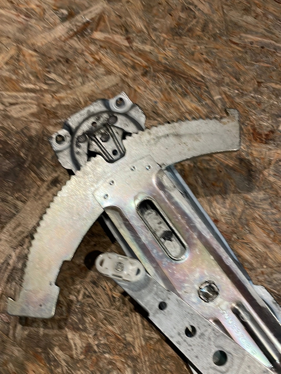 Original GM Opel Kadett D Fensterheber vorne Neu