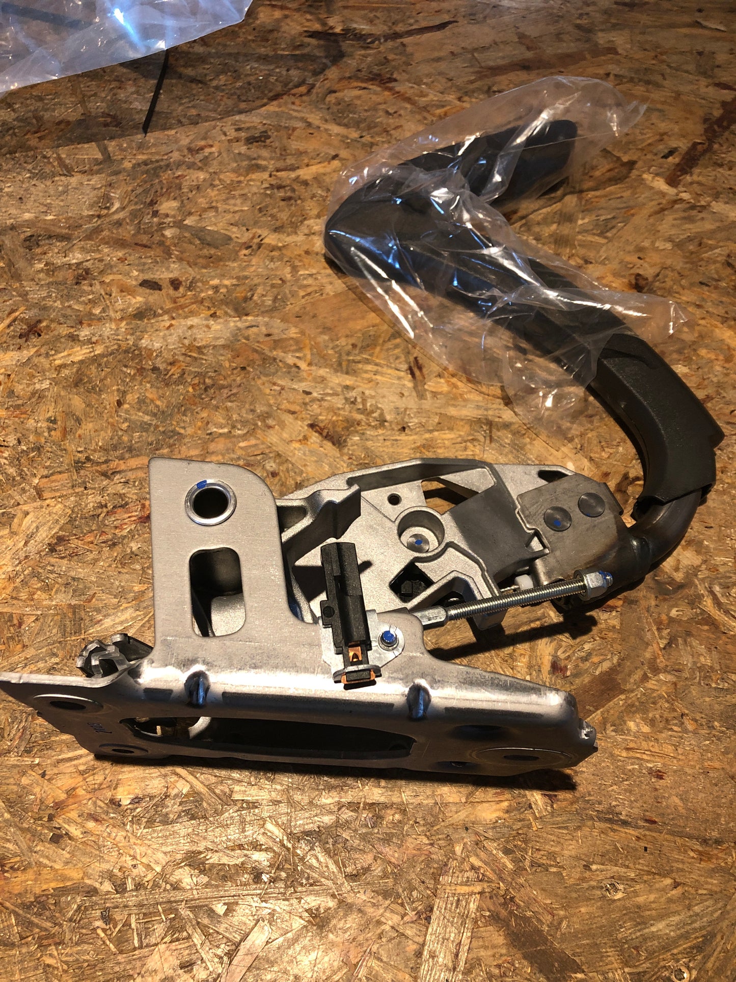 Original Opel Mokka Ceossland Handbremshebel Neu