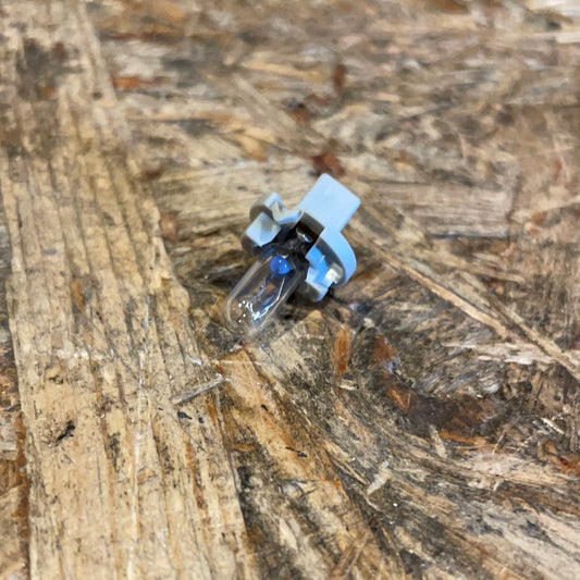 Original GM Opel Sintra Glühbirne 12V/2W Beleuchtung Instrumente Neu