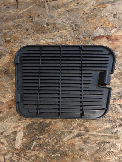 Original GM Opel Astra F Abdeckung Öffnung Heckleuchte links Neu