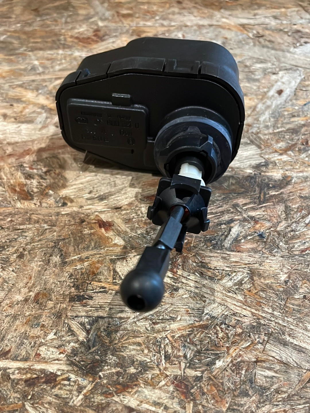 Original GM Opel Senator B Stellmotor LWR Neu